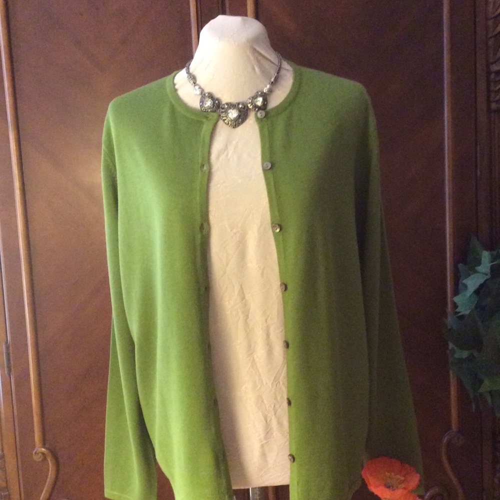 Liz Baker Cardigan 🎀 Size (L) 🎀 Green 🎀